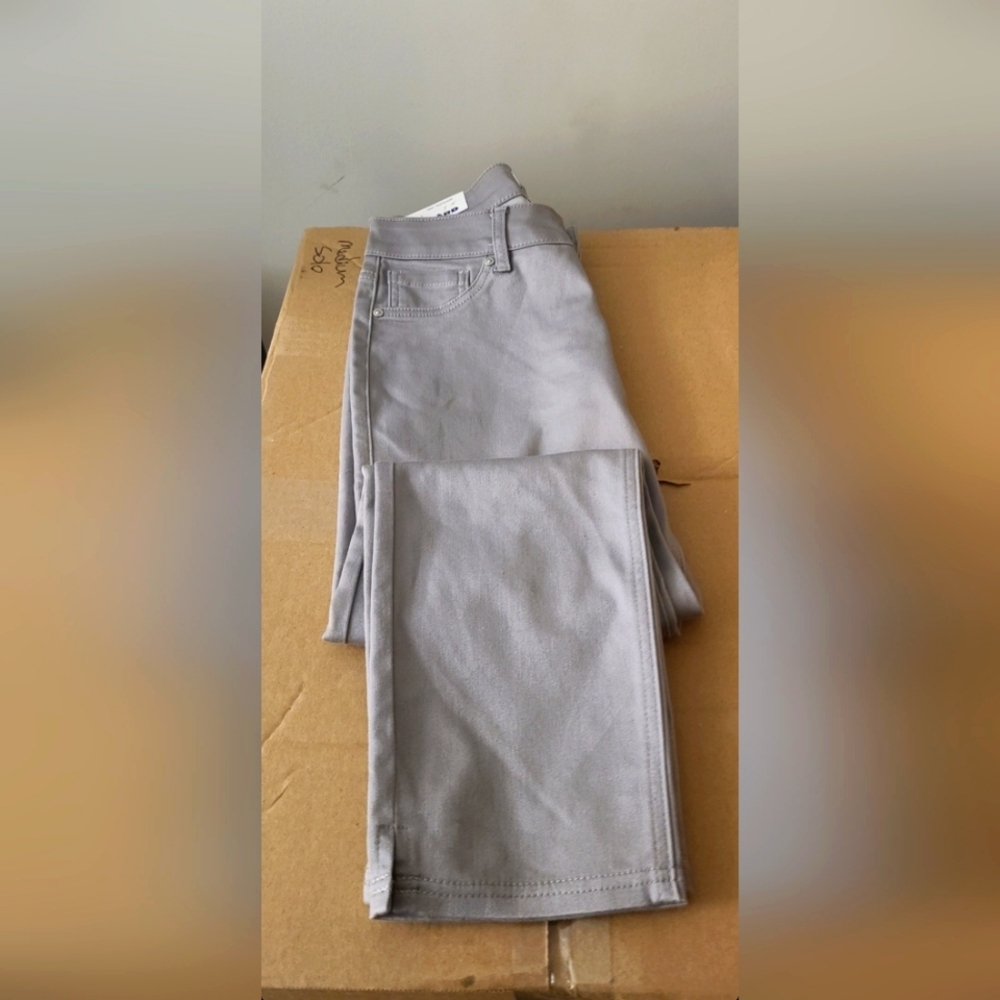 🌸🌊 NWT 🙈🌸 Size 8 Women Nygard grey jeans